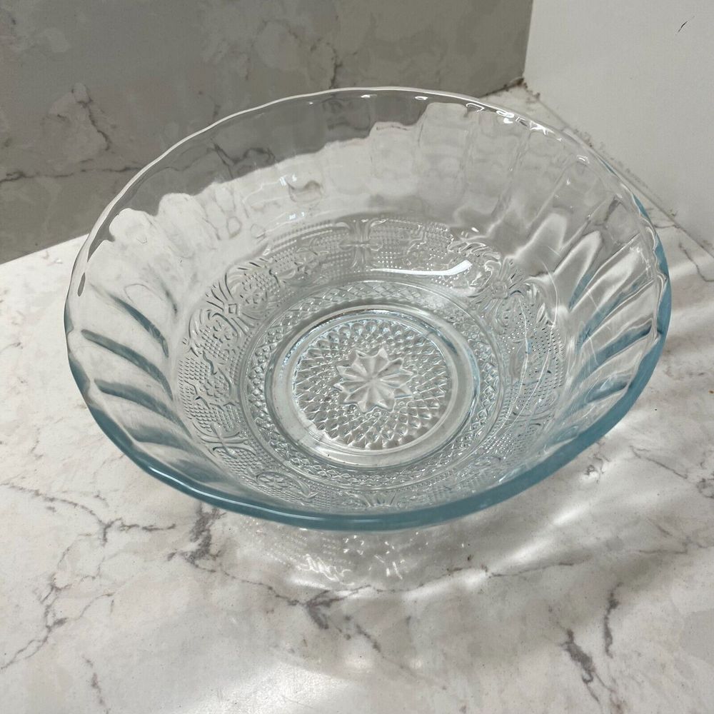 Vintage‎ Kig Malaysia Cut Glass Bowl Diamond Fleur De Lis Vines Fluted Edges